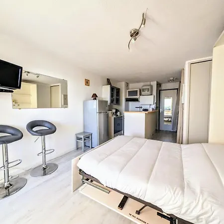 Cap Vue Port Pools Tennis Loggia Wifi Clim Apartman