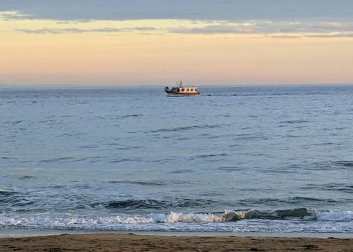 Cap Vue Port Pools Tennis Loggia Wifi Clim