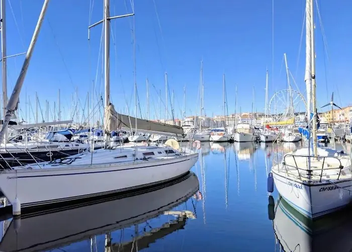 Cap Vue Port Pools Tennis Loggia Wifi Clim