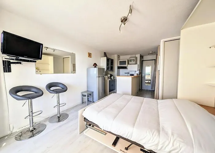 Cap Vue Port Pools Tennis Loggia Wifi Clim Appartamento