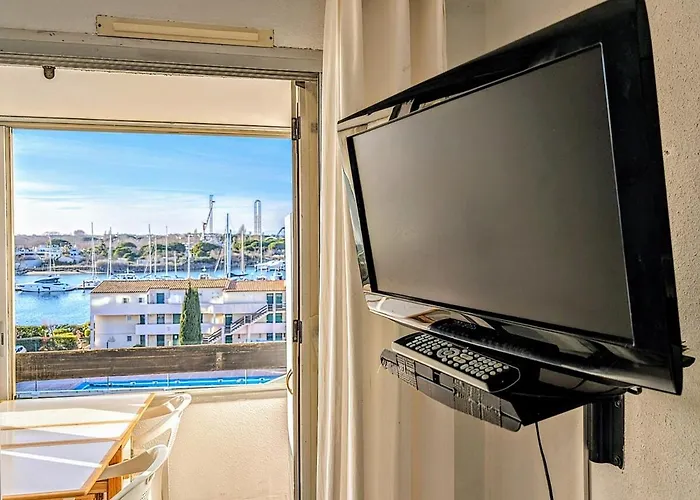 Cap Vue Port Pools Tennis Loggia Wifi Clim * Agde